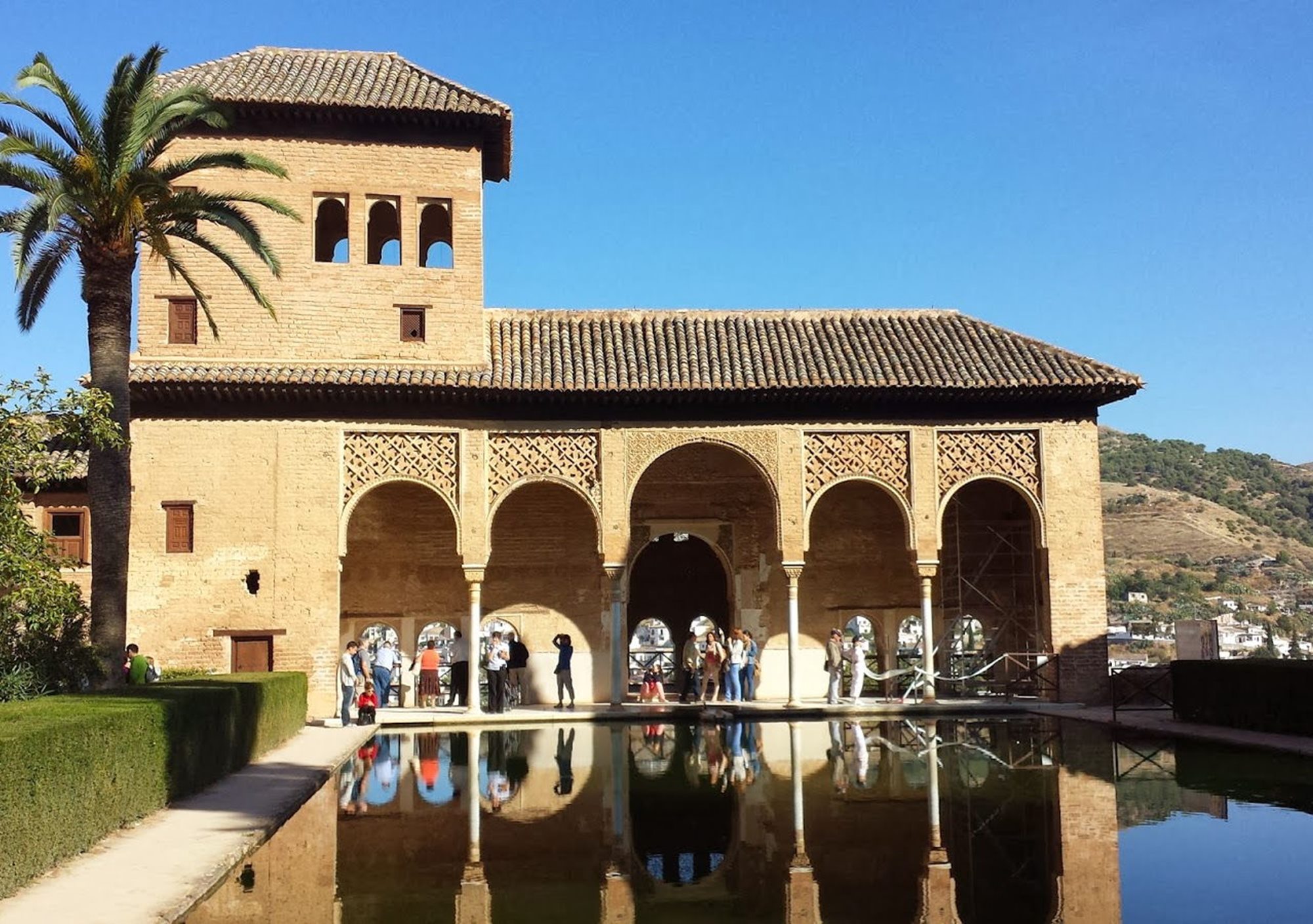 Visita guiada a la Alhambra con Palacios Nazaríes y Generalife